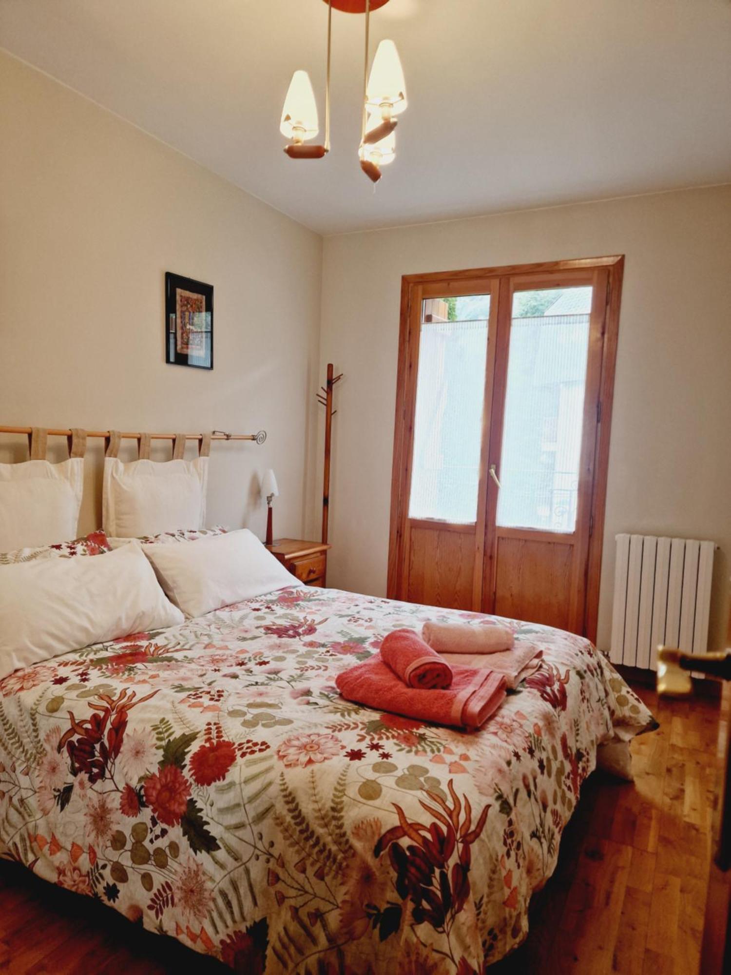 Valdi-Biescas Apartman Kültér fotó