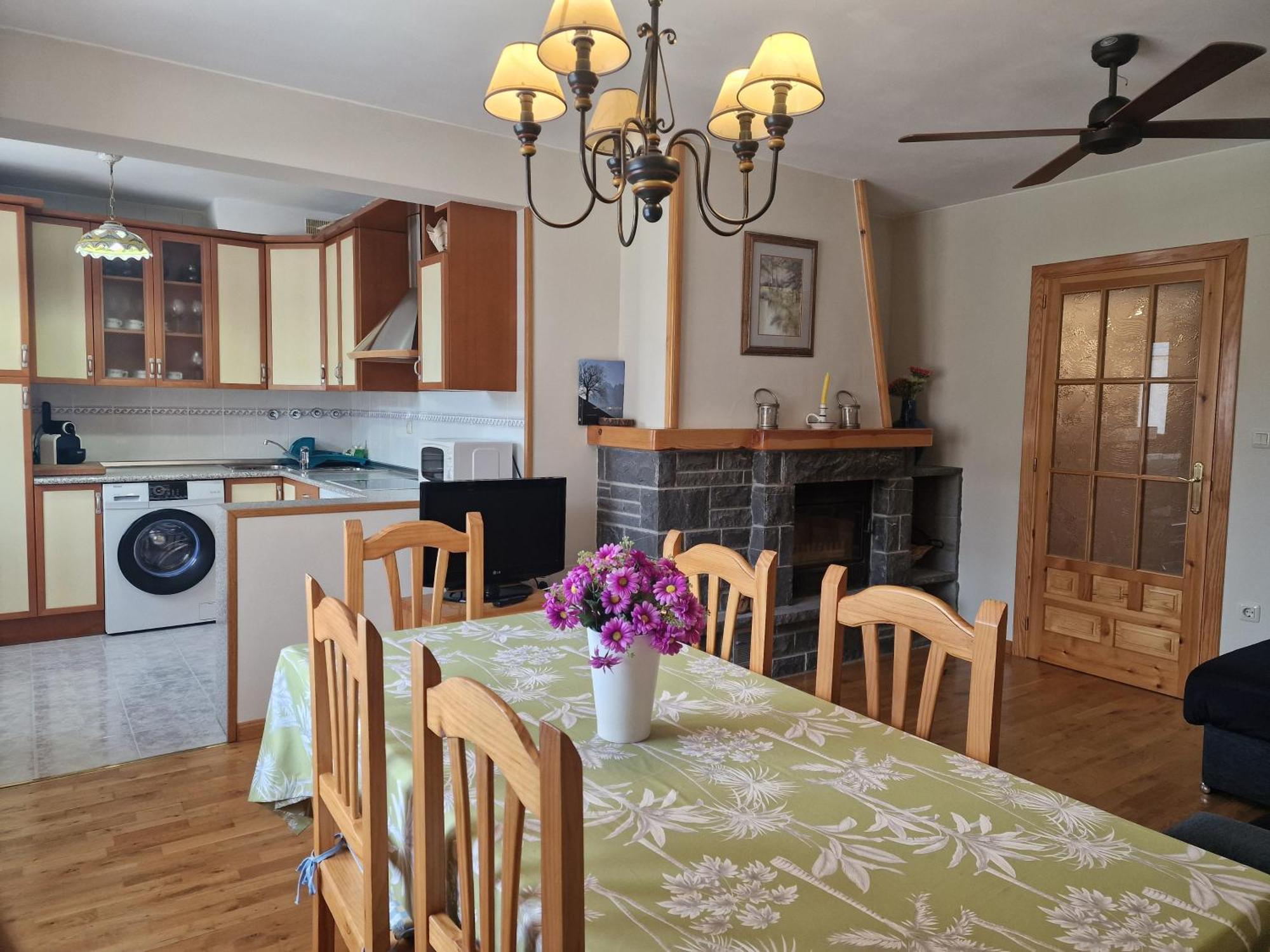 Valdi-Biescas Apartman Kültér fotó