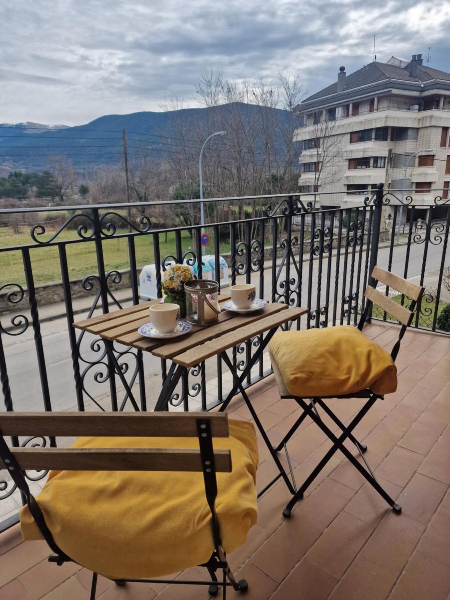 Valdi-Biescas Apartman Kültér fotó
